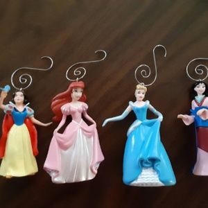 Set of 4 princesses ornament with hangers